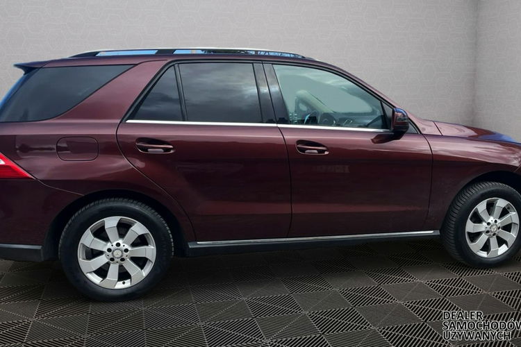 Mercedes ML 350 Salon PL Jasne skóry Pneumat El.klapa El.fotele Bi xenon + led zdjęcie 16