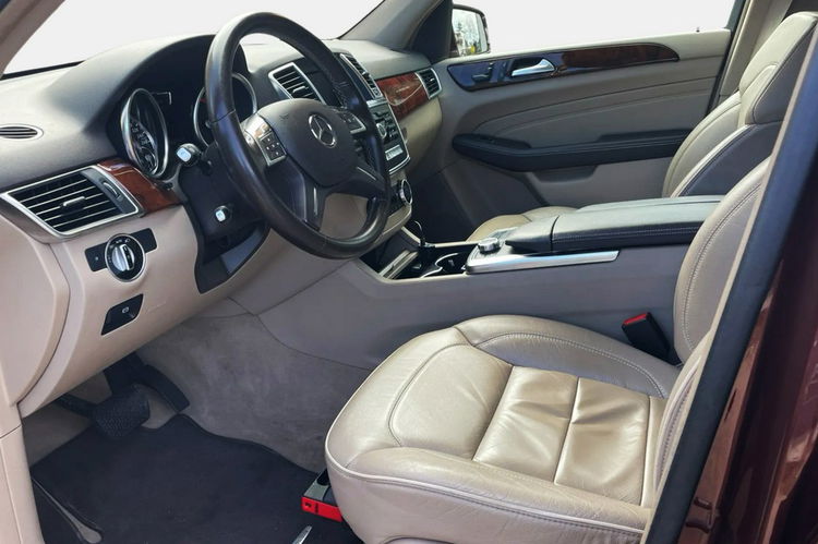 Mercedes ML 350 Salon PL Jasne skóry Pneumat El.klapa El.fotele Bi xenon + led zdjęcie 7