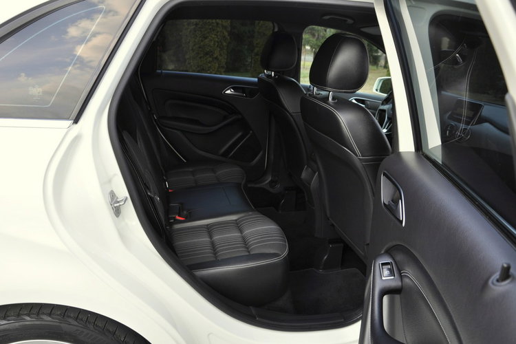 Mercedes B 220 2.2CDI(170KM) Radar Xenon Led Duża Navi Kamera Skóry 2xParkt Alu17"ASO zdjęcie 19