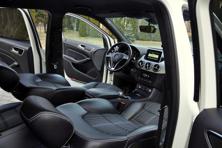 Mercedes B 220 2.2CDI(170KM) Radar Xenon Led Duża Navi Kamera Skóry 2xParkt Alu17"ASO zdjęcie 23