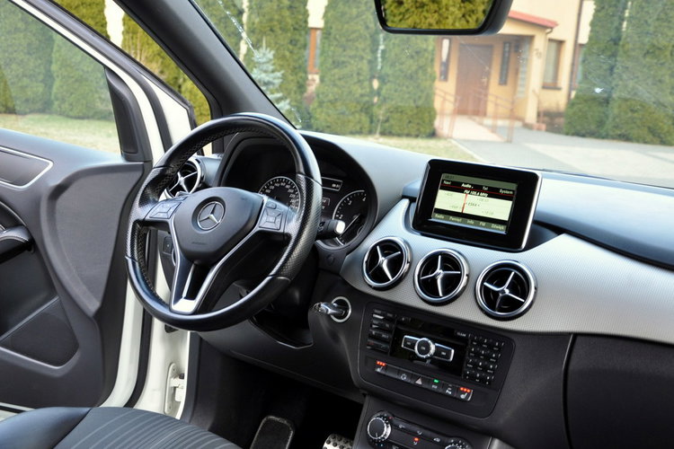 Mercedes B 220 2.2CDI(170KM) Radar Xenon Led Duża Navi Kamera Skóry 2xParkt Alu17"ASO zdjęcie 25