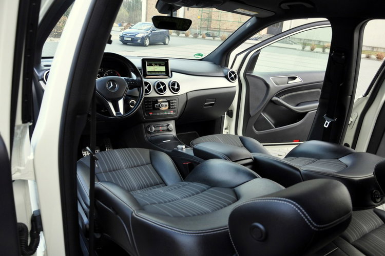 Mercedes B 220 2.2CDI(170KM) Radar Xenon Led Duża Navi Kamera Skóry 2xParkt Alu17"ASO zdjęcie 27