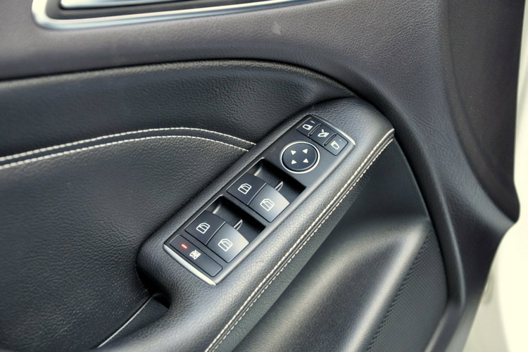 Mercedes B 220 2.2CDI(170KM) Radar Xenon Led Duża Navi Kamera Skóry 2xParkt Alu17"ASO zdjęcie 36