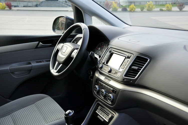 Seat Alhambra 2.0TDI(140KM) Xenon Navi Kamera 7-Foteli El.Fotel Welur Reling Alu17" zdjęcie 18