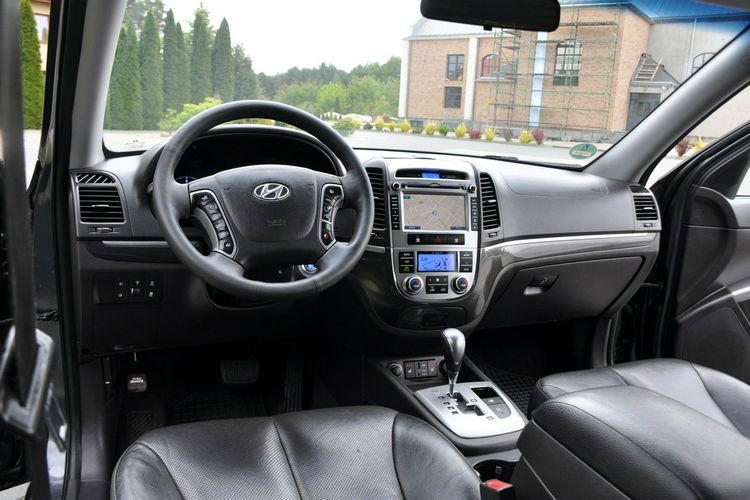 Hyundai Santa Fe 2.2CRDi(197KM) 4WD Xenon Navi Kamera Skóry Grzana Kierownica Alu18"ASO zdjęcie 29