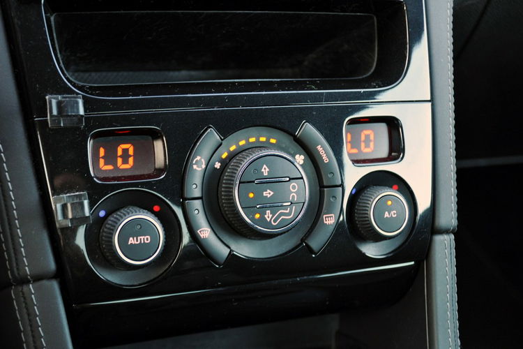 Peugeot RCZ 1.6i(156KM) Bi-Xenon Welur Klimatronik 2xParktronik I Wł Alu19"ASO zdjęcie 33