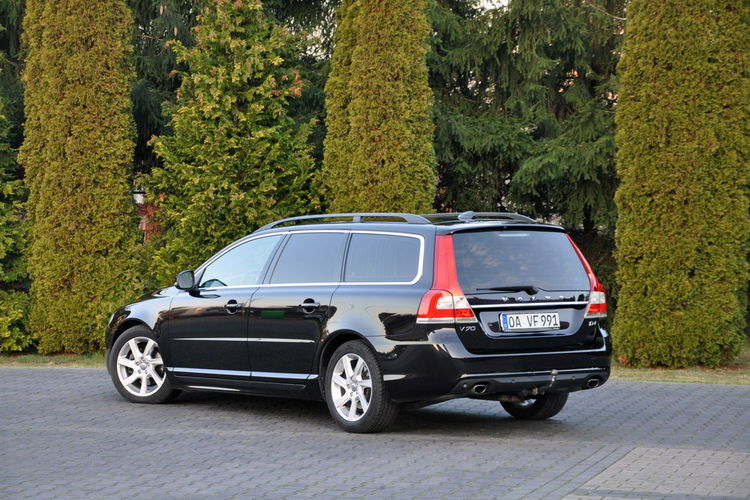 Volvo V70 2.0d(181KM) D4 Lift Led Xenon Navi Skóry Virtual Cokpit Alu17"FUL ASO zdjęcie 13