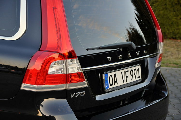 Volvo V70 2.0d(181KM) D4 Lift Led Xenon Navi Skóry Virtual Cokpit Alu17"FUL ASO zdjęcie 16
