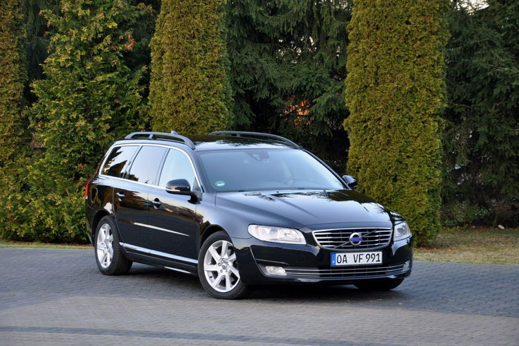 Volvo V70 2.0d(181KM) D4 Lift Led Xenon Navi Skóry Virtual Cokpit Alu17"FUL ASO zdjęcie 2