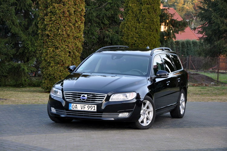 Volvo V70 2.0d(181KM) D4 Lift Led Xenon Navi Skóry Virtual Cokpit Alu17"FUL ASO zdjęcie 8