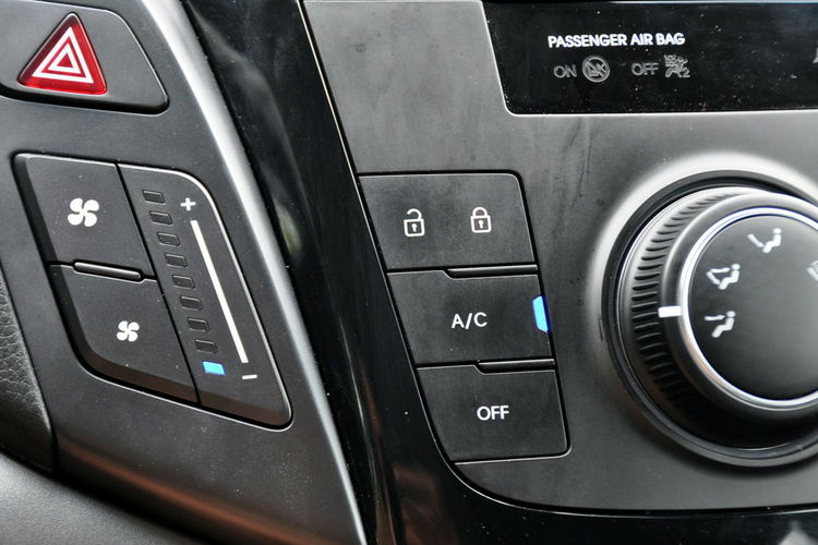 Hyundai i40 1.7CRDi(136KM) Led Duża Navi Welur Reling IWłaściciel Alu16"ASO zdjęcie 32