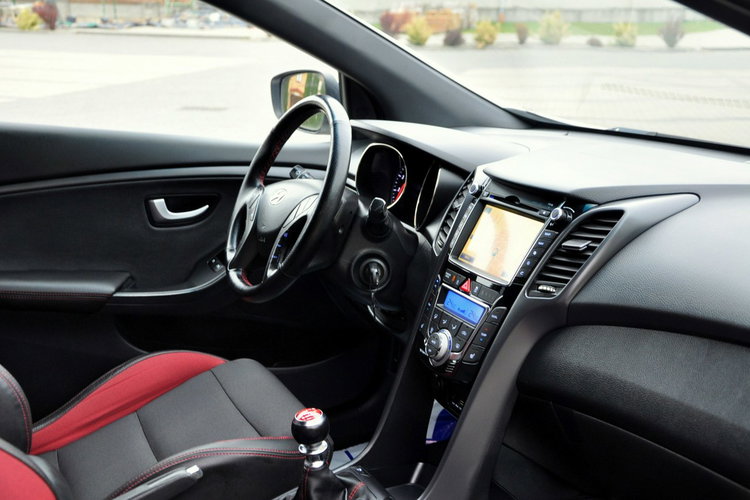 Hyundai i30 1.6Turbo(186KM) Xenon Led Navi Kamera Skóry Grzana Kierow. Alu18"ASO zdjęcie 18