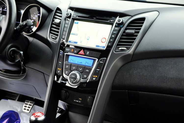 Hyundai i30 1.6Turbo(186KM) Xenon Led Navi Kamera Skóry Grzana Kierow. Alu18"ASO zdjęcie 27