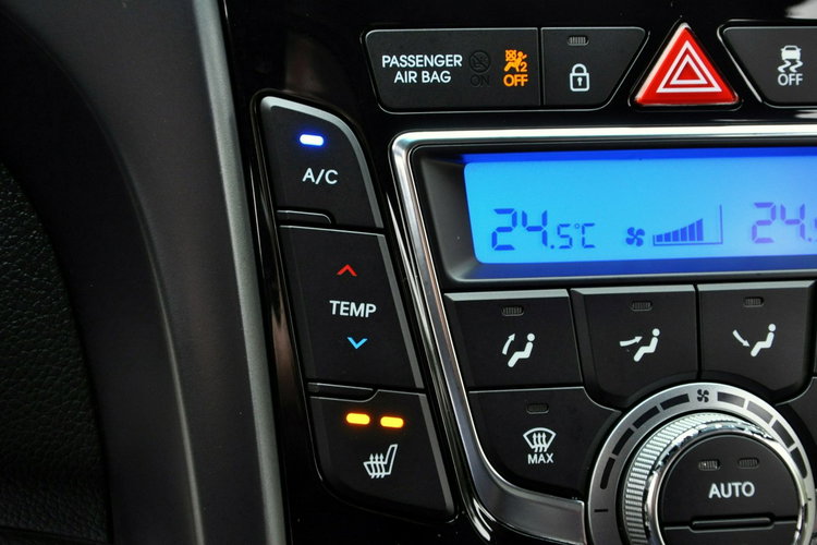 Hyundai i30 1.6Turbo(186KM) Xenon Led Navi Kamera Skóry Grzana Kierow. Alu18"ASO zdjęcie 34