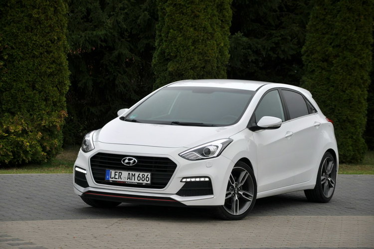 Hyundai i30 1.6Turbo(186KM) Xenon Led Navi Kamera Skóry Grzana Kierow. Alu18"ASO zdjęcie 9