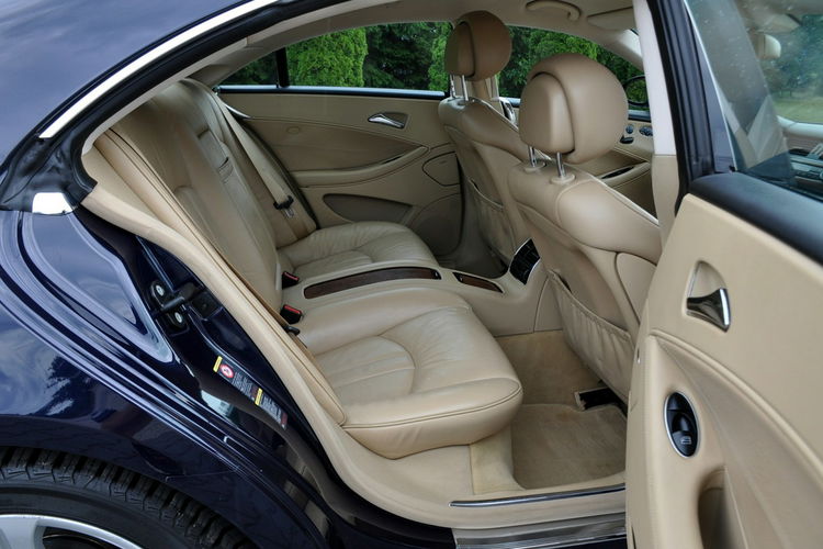 Mercedes CLS 350 3.5i(272KM) Avantgarde Xenon Duża Navi Skóry El.Fotele Alu18"Full zdjęcie 20