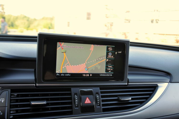 Audi A6 2.0TDI(177KM) Bi-Xenon Led Navi Panorama BOSE Reling Chrom Alu18"ASO zdjęcie 31
