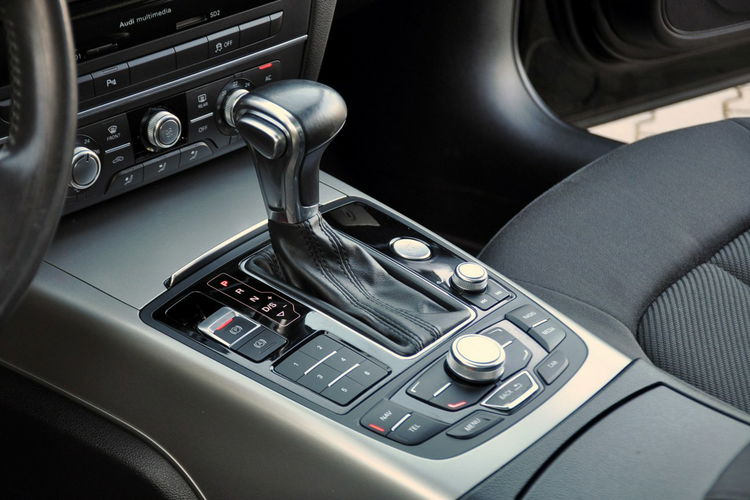Audi A6 2.0TDI(177KM) Bi-Xenon Led Navi Panorama BOSE Reling Chrom Alu18"ASO zdjęcie 34