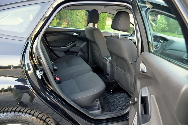 Ford Focus 1.5TDCi(120KM) Lift 123tyś.km Klimatronik Grzane Fotele Welur Alu16" zdjęcie 19