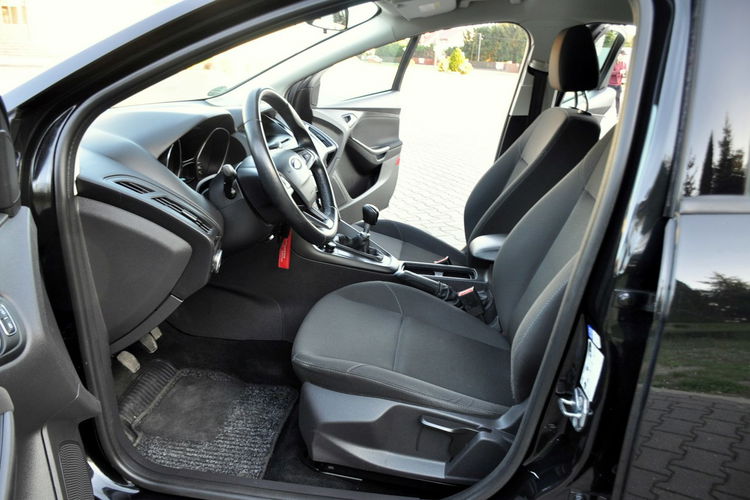 Ford Focus 1.5TDCi(120KM) Lift 123tyś.km Klimatronik Grzane Fotele Welur Alu16" zdjęcie 21