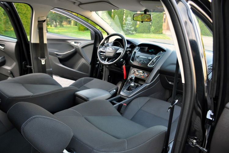 Ford Focus 1.5TDCi(120KM) Lift 123tyś.km Klimatronik Grzane Fotele Welur Alu16" zdjęcie 23