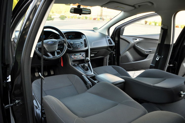 Ford Focus 1.5TDCi(120KM) Lift 123tyś.km Klimatronik Grzane Fotele Welur Alu16" zdjęcie 27