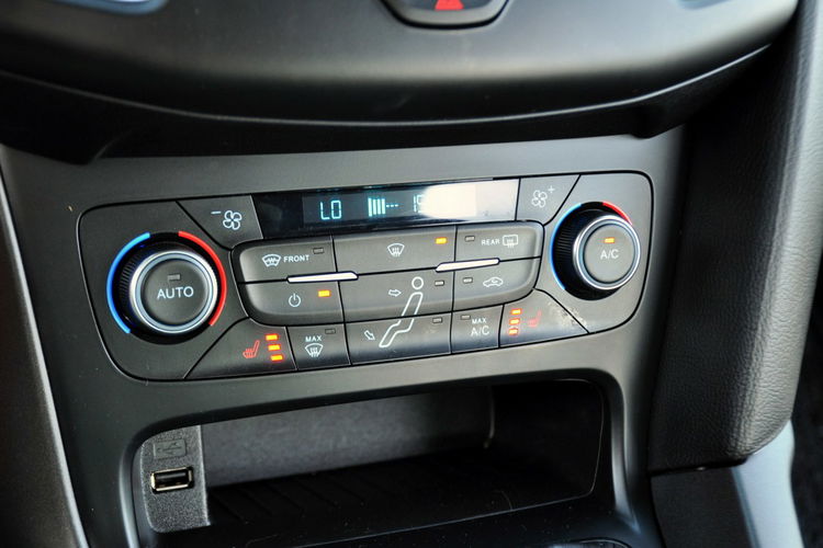 Ford Focus 1.5TDCi(120KM) Lift 123tyś.km Klimatronik Grzane Fotele Welur Alu16" zdjęcie 32