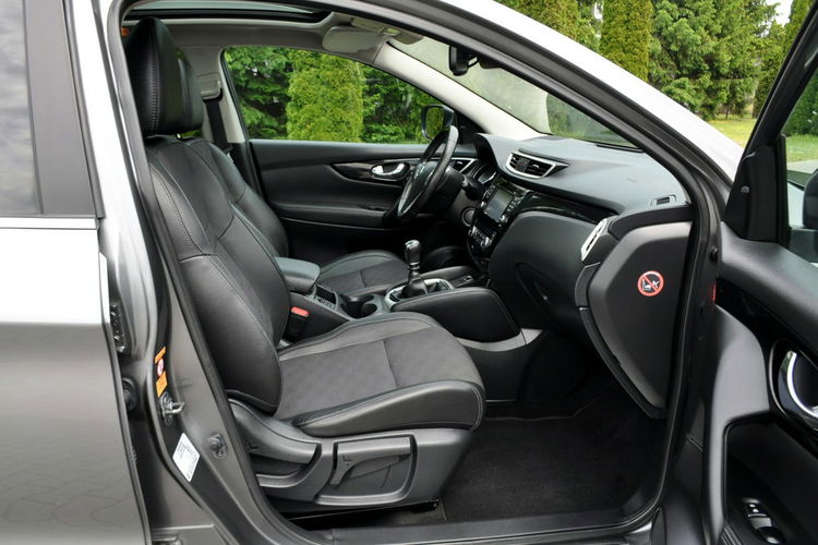 Nissan Qashqai 1.2i(115KM) Radar Full Led Navi Kamera360 Panorama Skóry Alu19"ASO zdjęcie 17