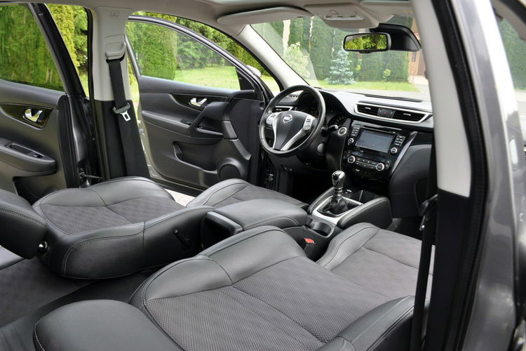 Nissan Qashqai 1.2i(115KM) Radar Full Led Navi Kamera360 Panorama Skóry Alu19"ASO zdjęcie 24