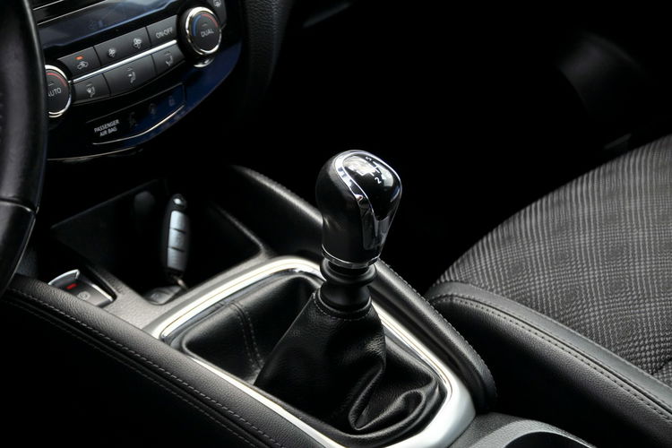 Nissan Qashqai 1.2i(115KM) Radar Full Led Navi Kamera360 Panorama Skóry Alu19"ASO zdjęcie 35