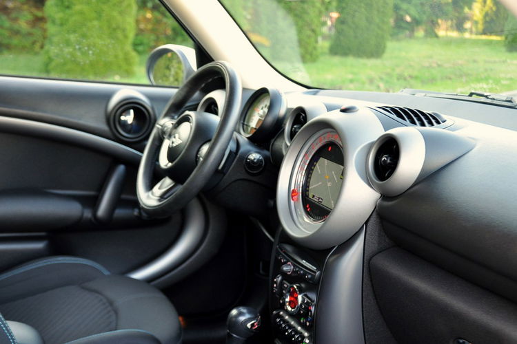 MINI Countryman 2.0d(143KM) Xenon Duża Navi Klimatronik Welur Reling F1 I Wł Alu17"ASO zdjęcie 19