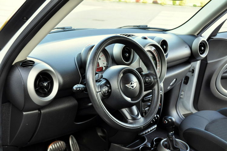 MINI Countryman 2.0d(143KM) Xenon Duża Navi Klimatronik Welur Reling F1 I Wł Alu17"ASO zdjęcie 24