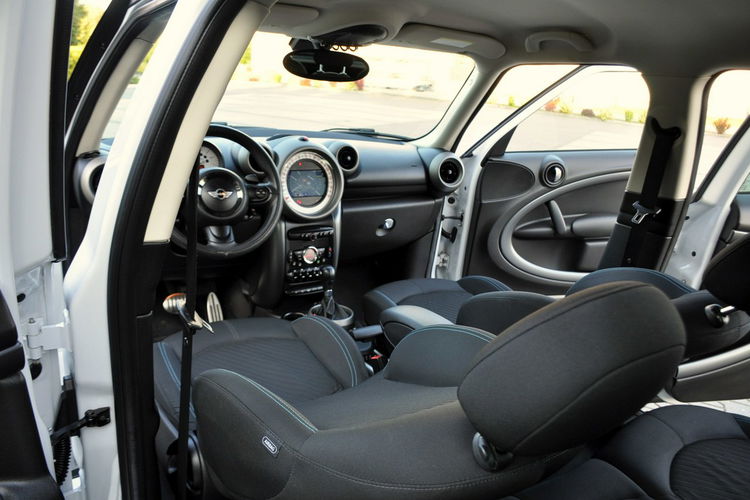 MINI Countryman 2.0d(143KM) Xenon Duża Navi Klimatronik Welur Reling F1 I Wł Alu17"ASO zdjęcie 30