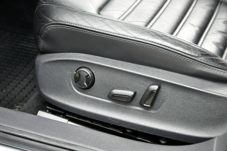 Volkswagen Jetta 1.4T(150KM) Hybrid Led Bi-Xenon Navi Kamera Skóry El.Fotel Alu17"Full zdjęcie 23