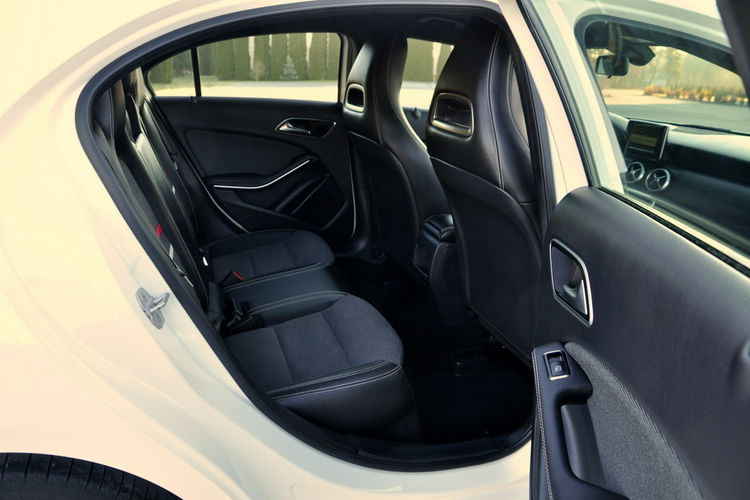 Mercedes A 180 1.5CDI(109KM) Radar Duża Navi Skóry Grzane Fotele I Wł Alu16"ASO zdjęcie 20