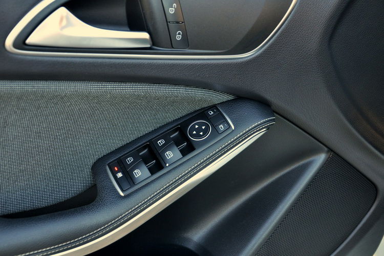 Mercedes A 180 1.5CDI(109KM) Radar Duża Navi Skóry Grzane Fotele I Wł Alu16"ASO zdjęcie 37