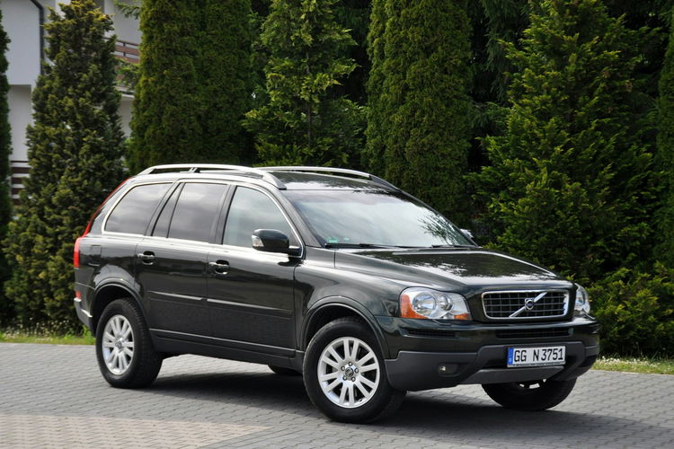 Volvo XC 90 2.4D(185KM) Xenon Navi El.Fotele Skóry 7-Foteli 2xParktr Alu17"FUL ASO zdjęcie 3