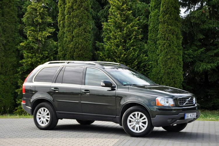Volvo XC 90 2.4D(185KM) Xenon Navi El.Fotele Skóry 7-Foteli 2xParktr Alu17"FUL ASO zdjęcie 4