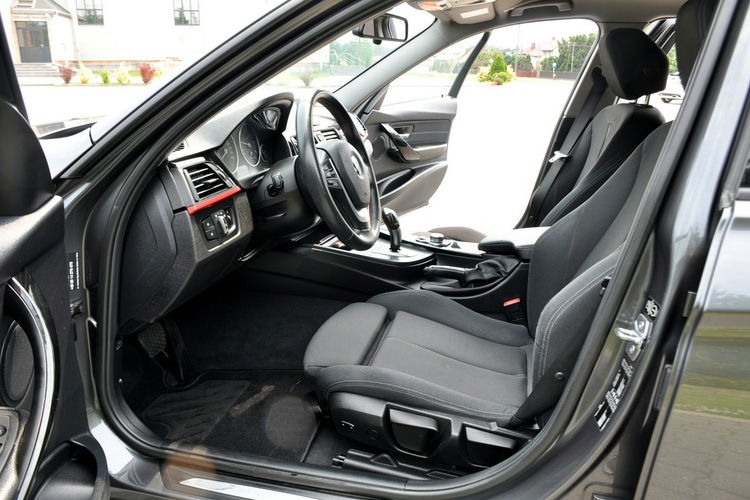 BMW 320 2.0d(184KM) Bi-Xenon Ringi Duża Navi 2xParktr I Wł Welur Alu18"ASO zdjęcie 22