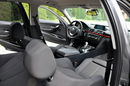 BMW 320 2.0d(184KM) Bi-Xenon Ringi Duża Navi 2xParktr I Wł Welur Alu18"ASO zdjęcie 24