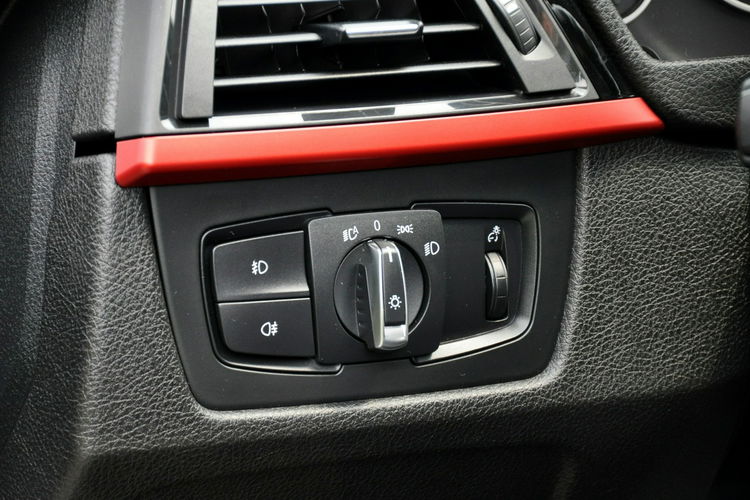 BMW 320 2.0d(184KM) Bi-Xenon Ringi Duża Navi 2xParktr I Wł Welur Alu18"ASO zdjęcie 36