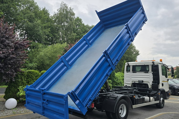 TGL 12.180 MAN TGL 12.180 / Wywrotka 3-stronna / Salon PL I-właściciel zdjęcie 25