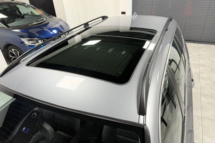 BMW 525 2.5i 192KM Dach panoramiczny Bi-Xenon Automat Pneumatyka zdjęcie 10