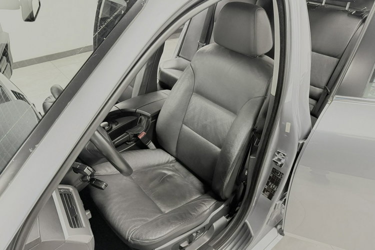 BMW 525 2.5i 192KM Dach panoramiczny Bi-Xenon Automat Pneumatyka zdjęcie 21