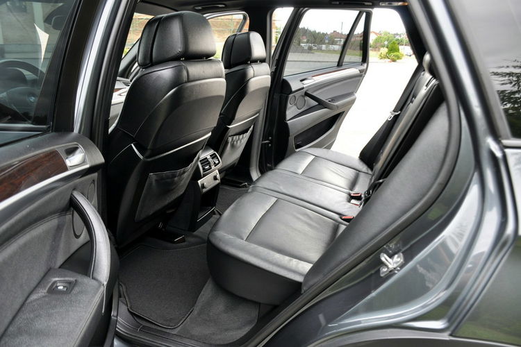 BMW X5 3.0d(306KM) Xenon Ringi Navi Kamera Panorama Dociągi Went.Fotele Alu19 zdjęcie 21