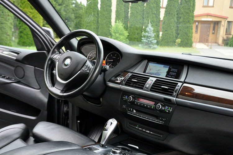 BMW X5 3.0d(306KM) Xenon Ringi Navi Kamera Panorama Dociągi Went.Fotele Alu19 zdjęcie 27