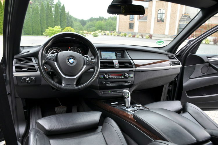 BMW X5 3.0d(306KM) Xenon Ringi Navi Kamera Panorama Dociągi Went.Fotele Alu19 zdjęcie 30