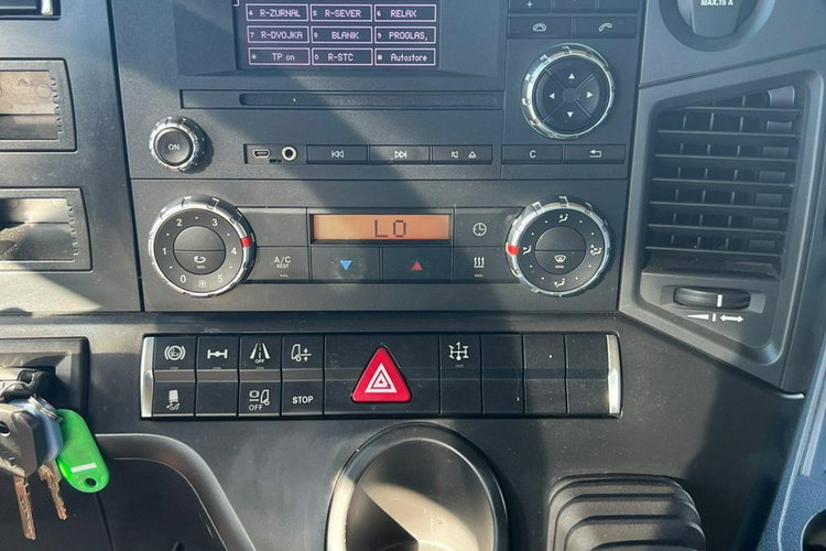 Actros 1846 Mercedes-Benz Actros 1846 / EURO 6 / 1 WŁ / BEZWYPADEK zdjęcie 26
