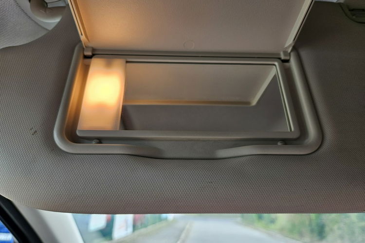 Ford Kuga Klima x 2 / Podgrzewane fotele + szyba / 6 biegów / START/STOP zdjęcie 13