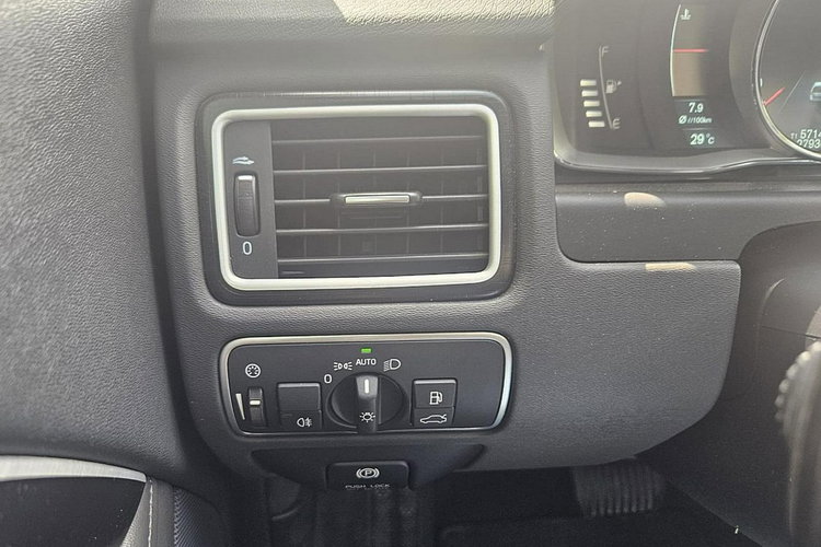 Volvo XC 70 163 kM Kliamtronic navi zdjęcie 25